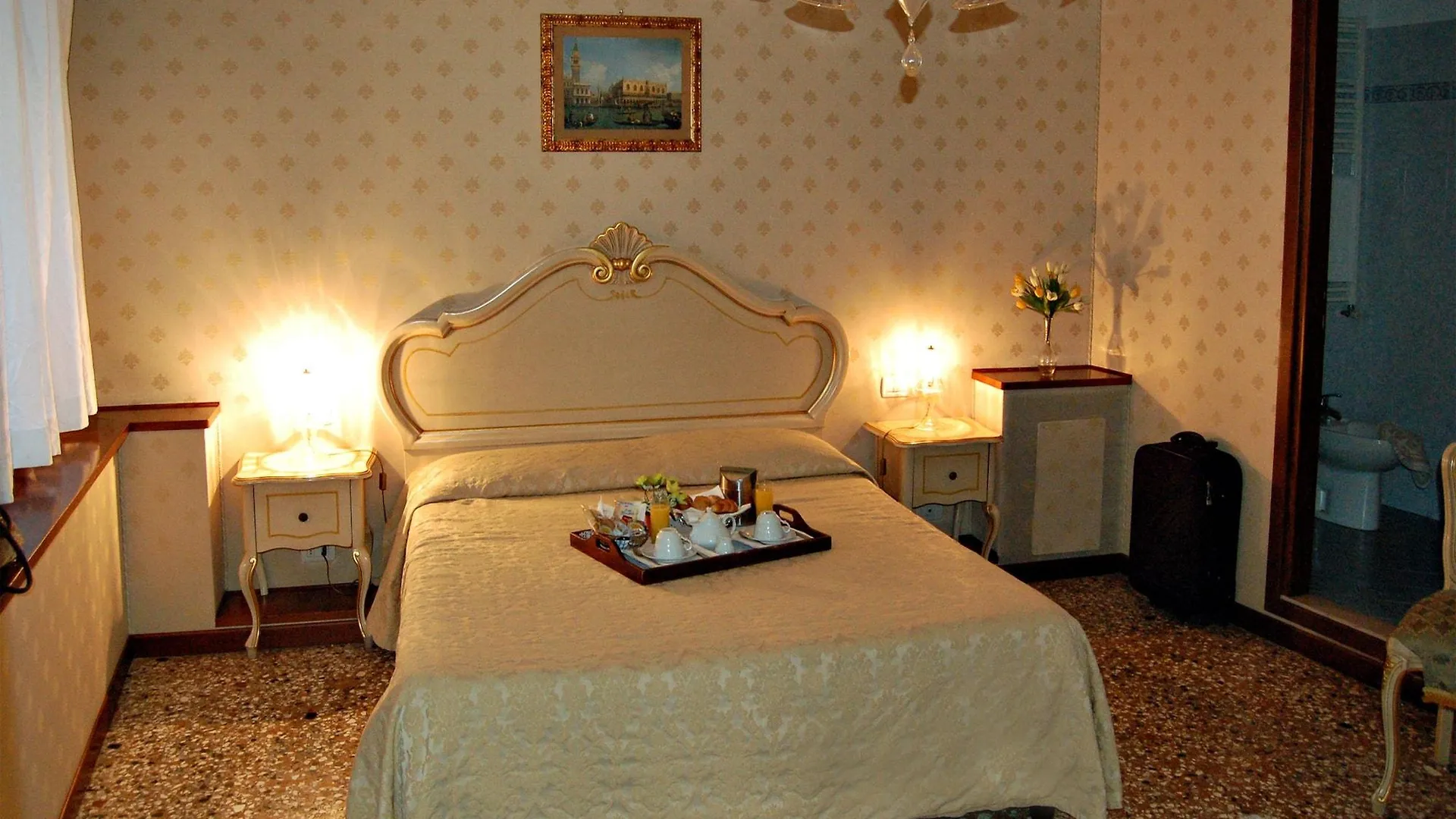 Casa Arte Hotel Venice 3*,